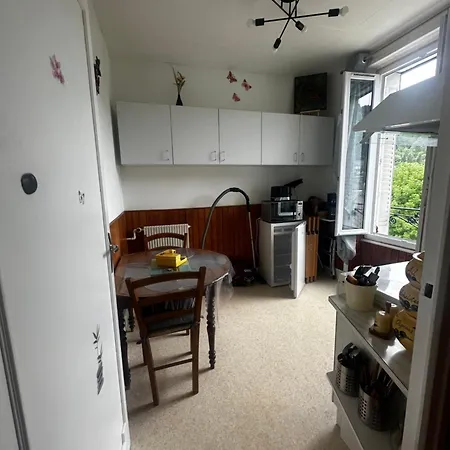 A La Montagne Apartment